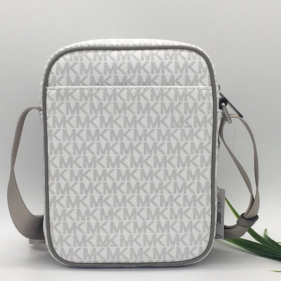 MICHAEL KORS MD FLIGHT CROSSBODY Bag BRIGHT White - Picture 2 of 8
